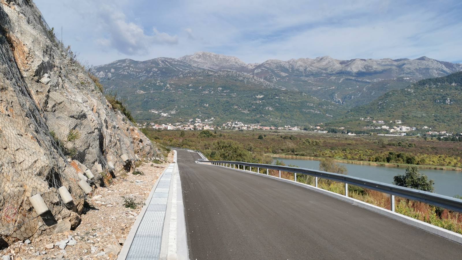 Eurozox-Finishing works of the cable route Montenegro-Ital